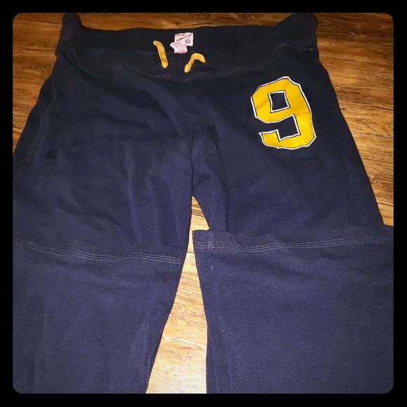 Abercrombie pants - Picture 1 of 3